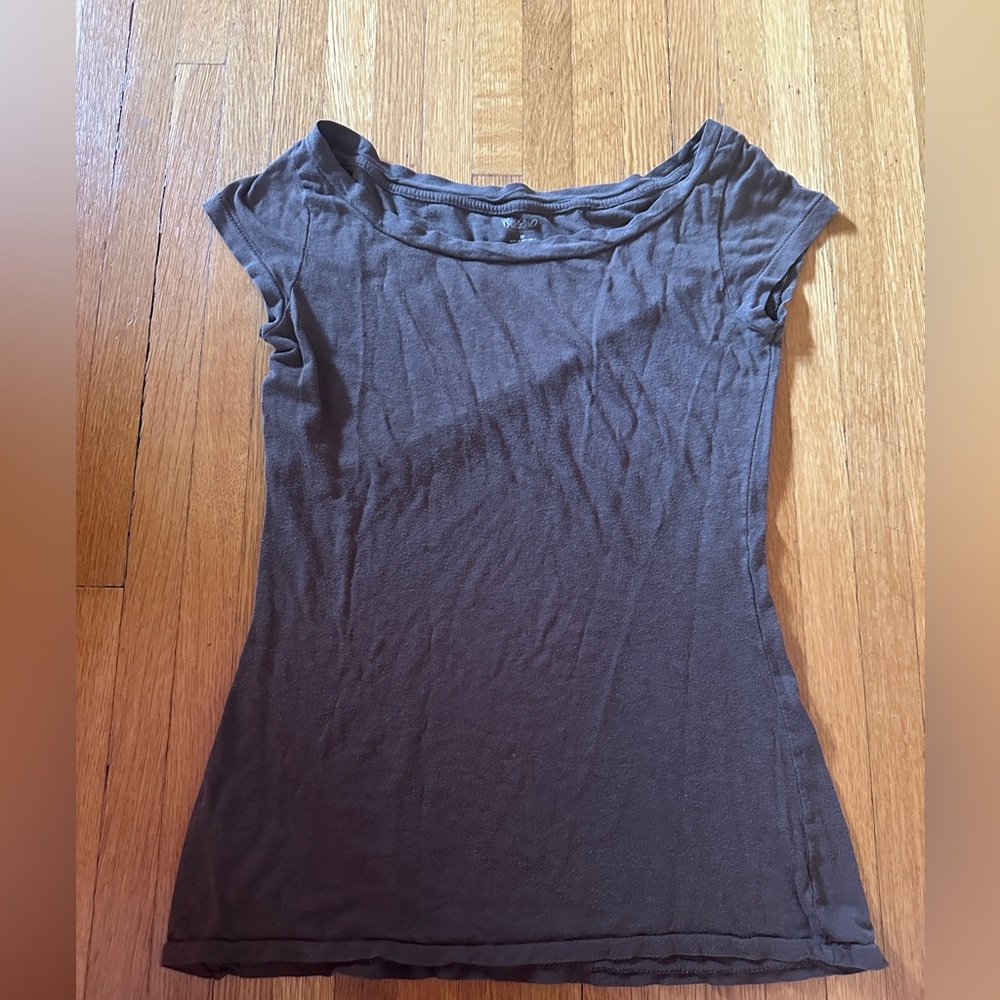 Late Y2K Mossimo Mocha Slim Tee, Size M